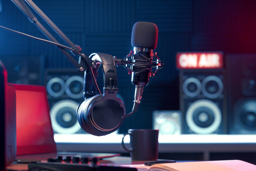 linkbuilding strategieën, podcast studio, microfoon
